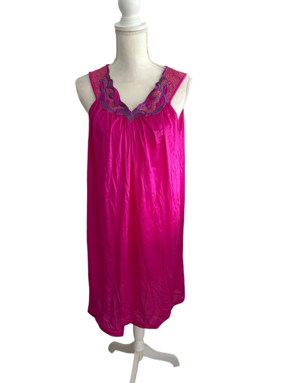 VANITY FAIR Vintage Pink Sleep Night Gown Size Medium